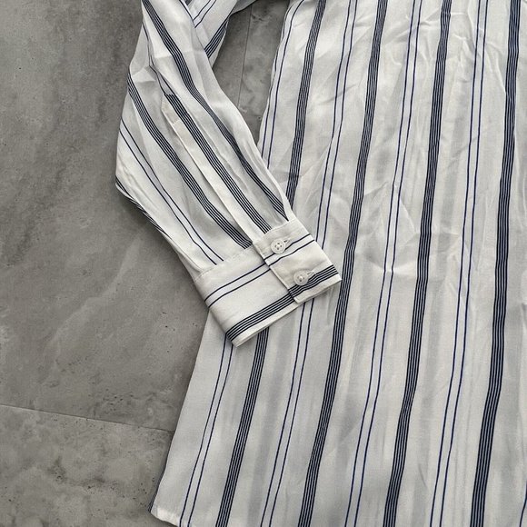 Elizabeth And James Womens Size M Blue White Stripe Tie Neck Button Down Shirt - Picture 6 of 9